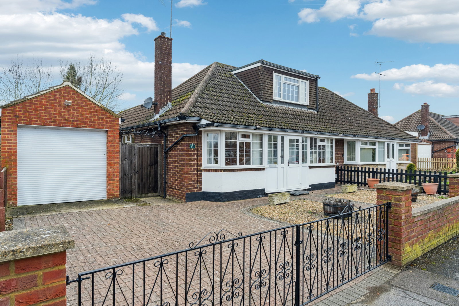 Semi Detached Bungalow in Dunstable