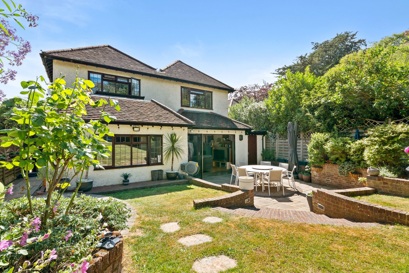 Detached House in South Croydon