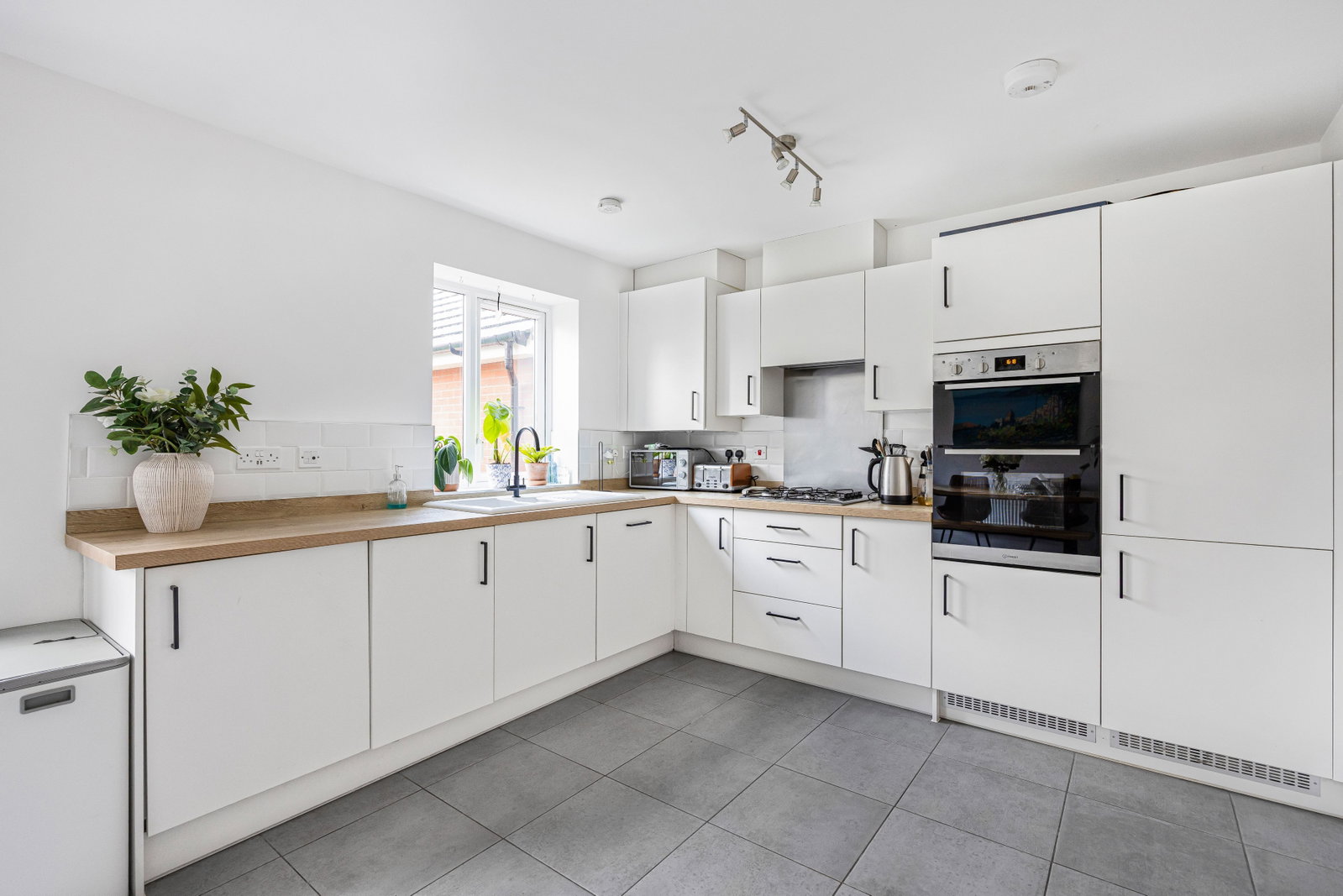 Semi Detached House in Cheltenham 