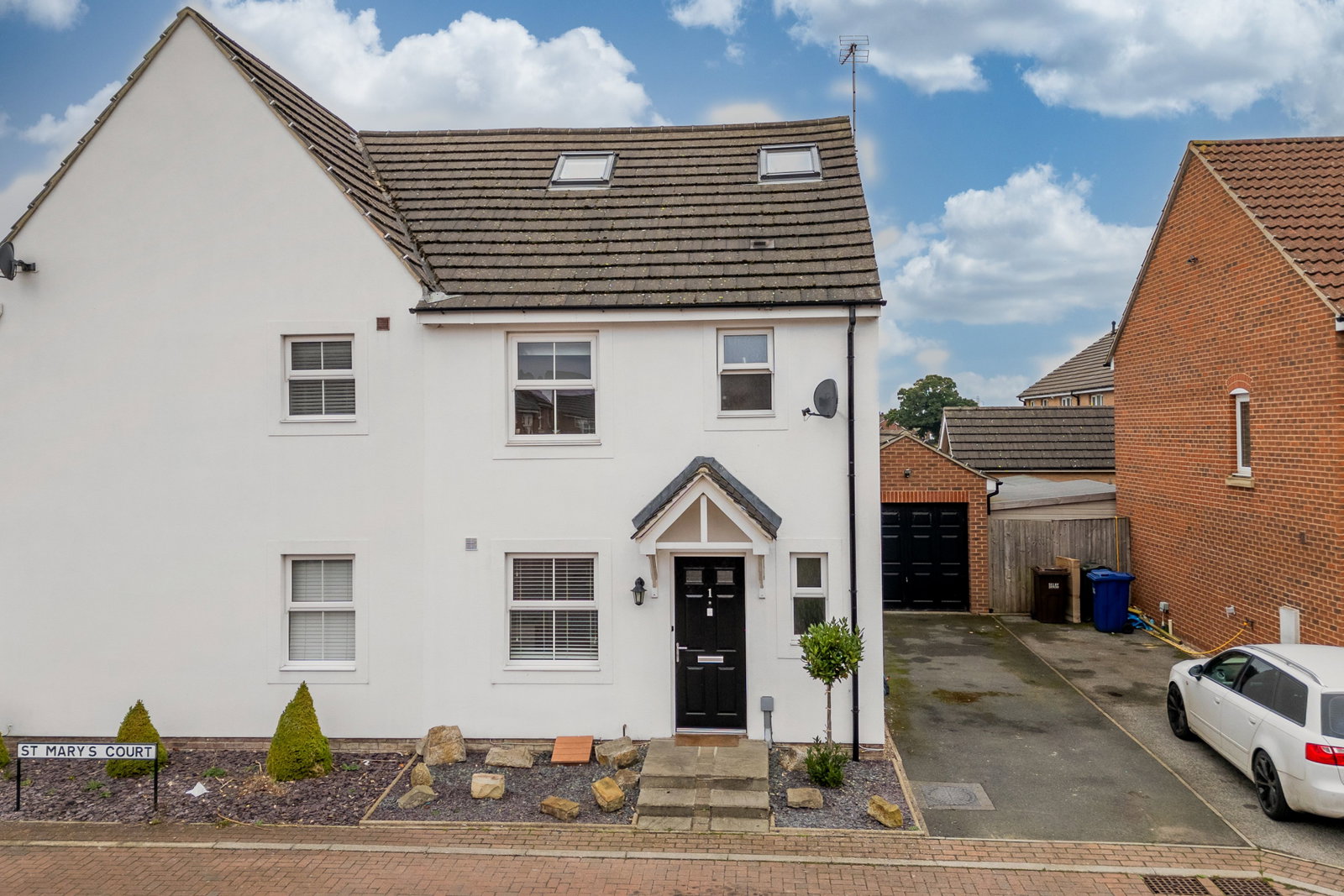 Semi Detached House in Selby