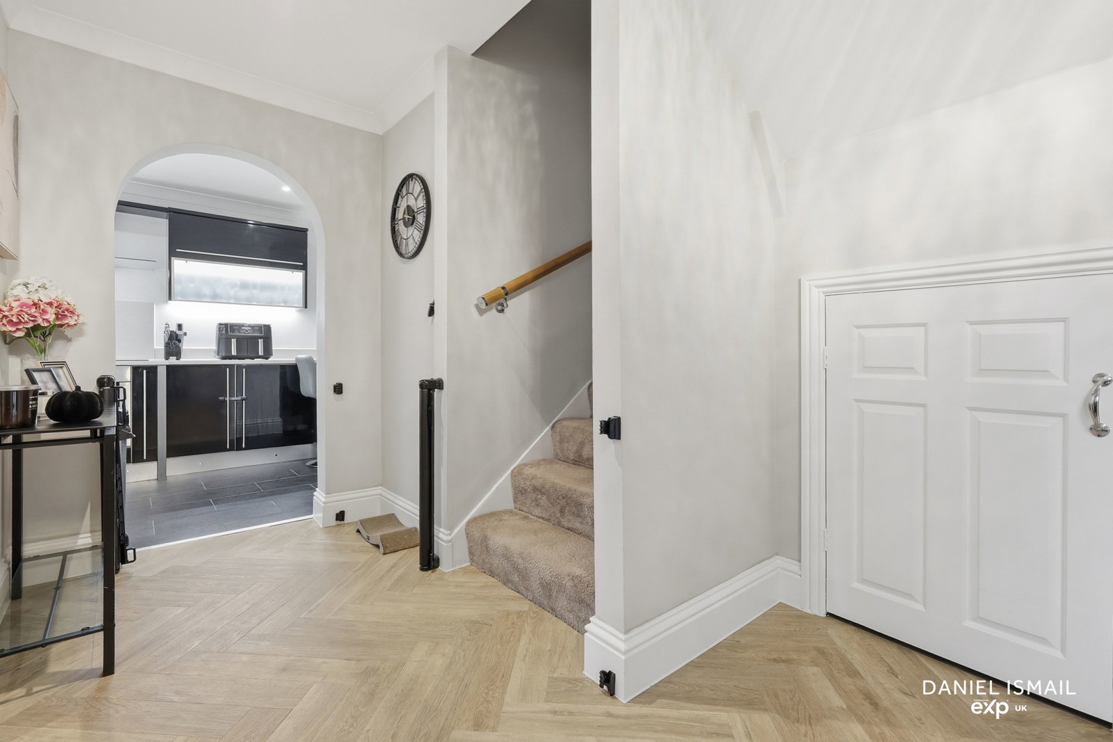 Detached House in Basildon