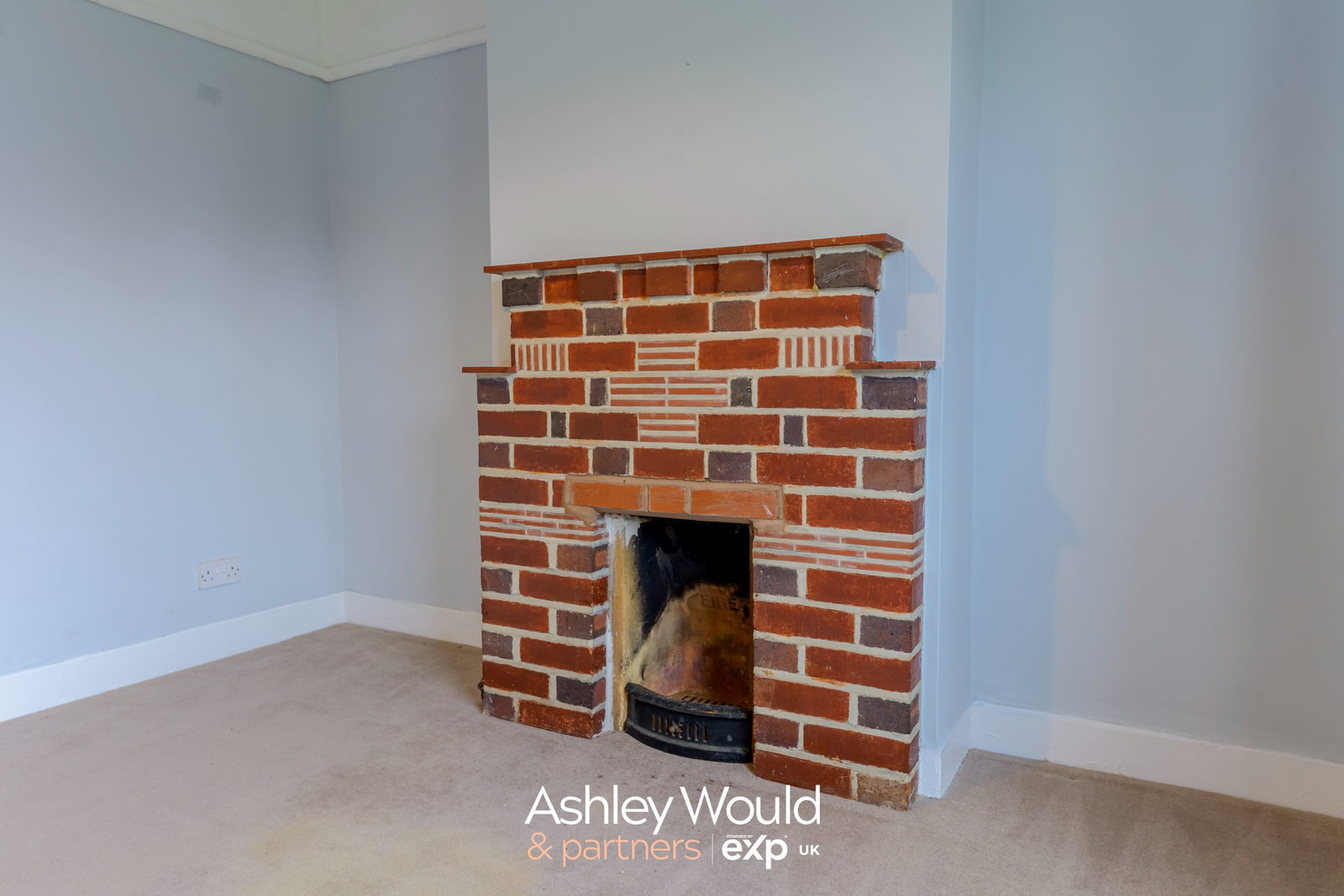 Semi Detached House in Kidderminster