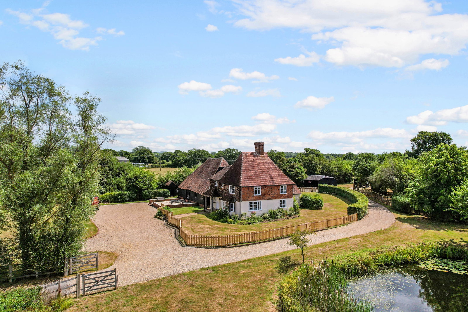 Detached House in Ashford