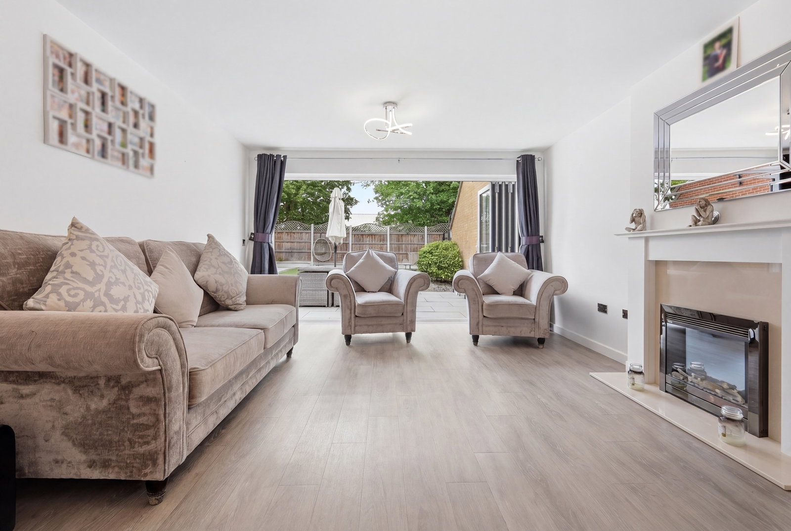 Detached House in Basildon