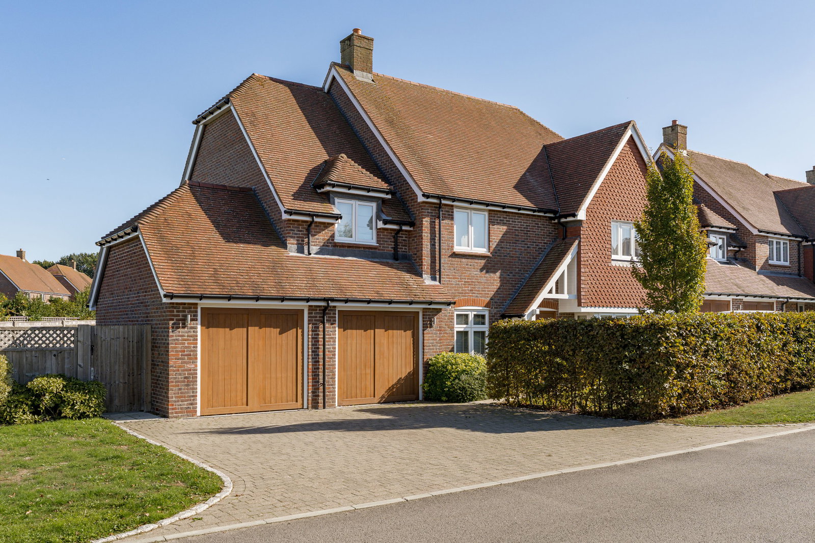 Detached House for sale in Pulborough, Abingworth Crescent, Thakeham RH20 3GW, 2066 m²