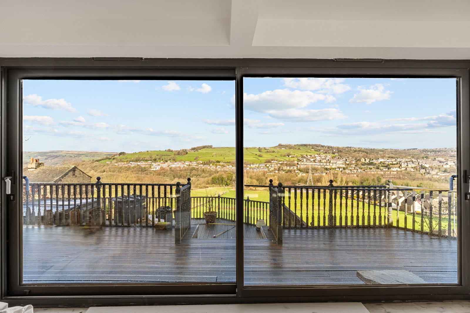 Detached House in Sowerby Bridge