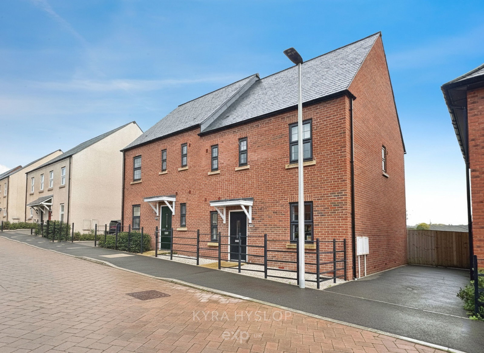 Semi Detached House in Exeter