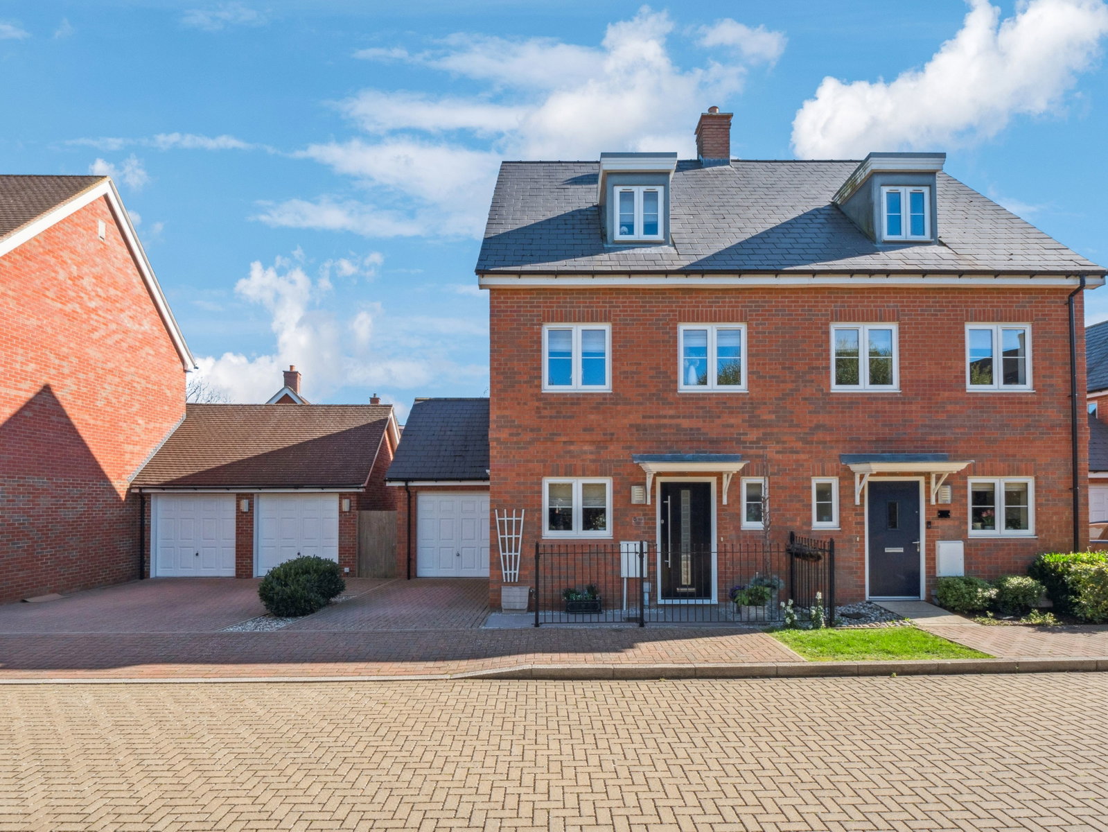 Semi Detached House in Aylesbury