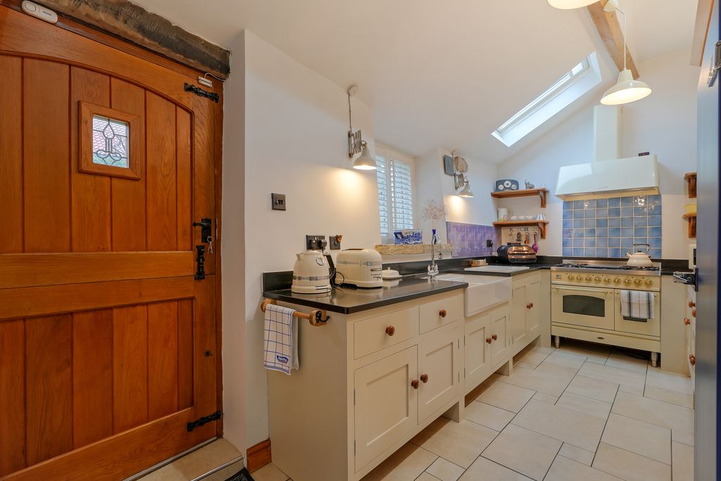 Semi Detached House in Sheffield