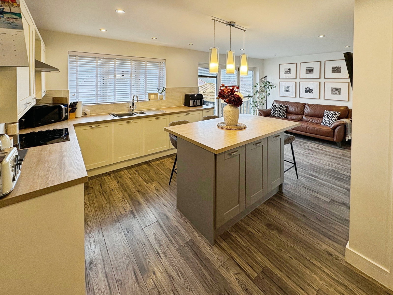 Detached House in Port Talbot