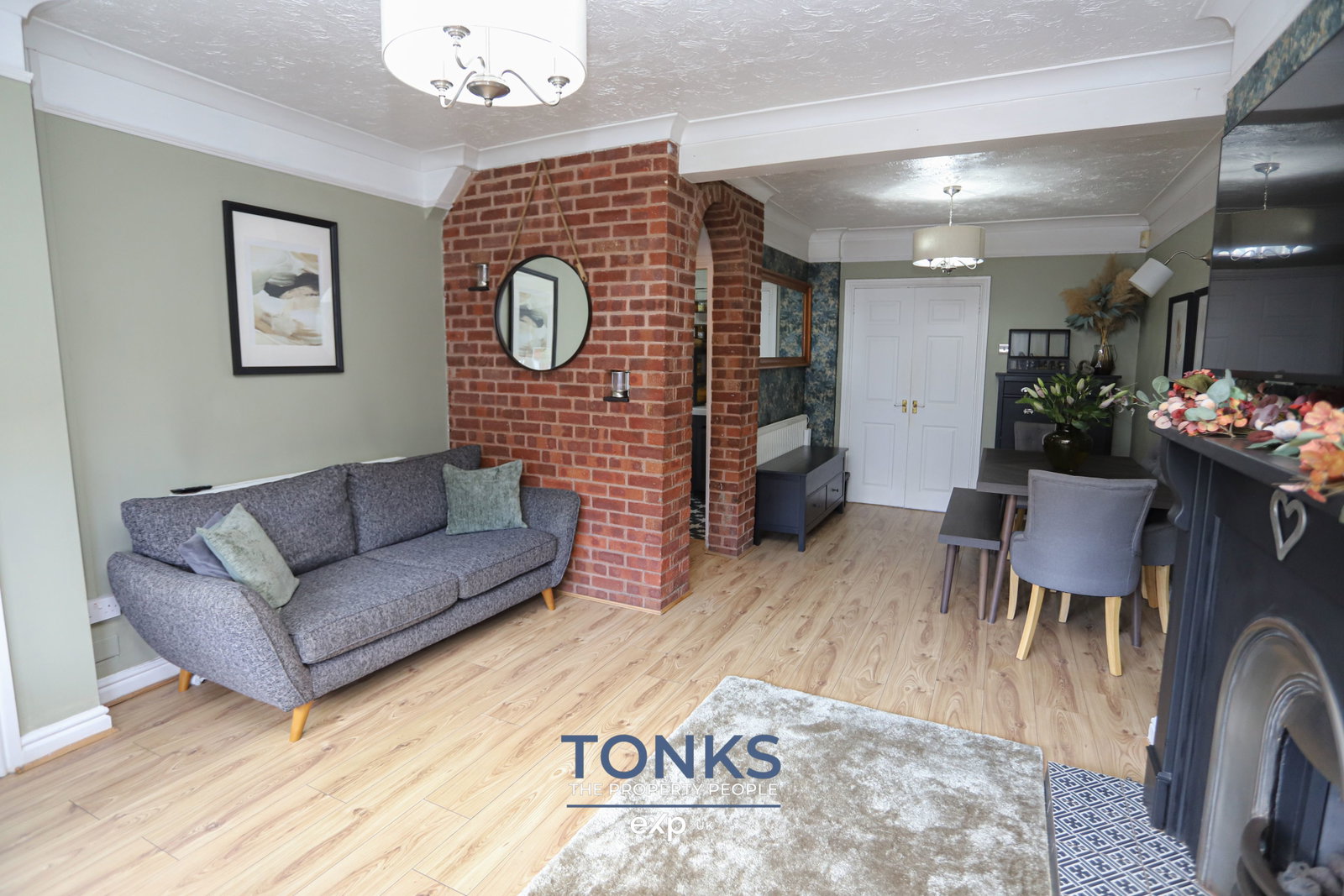 Semi Detached House in Oldbury