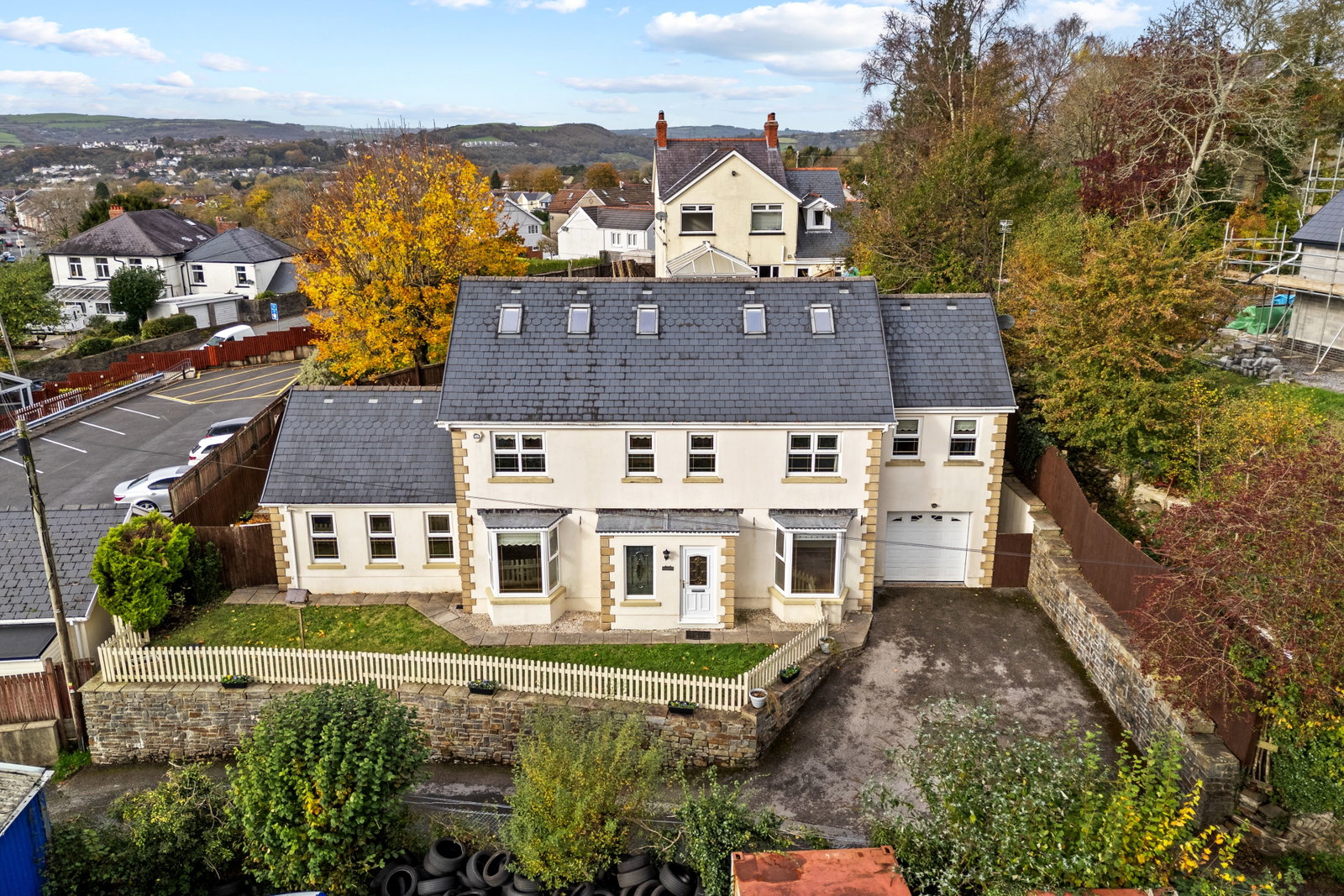 Detached House in Swansea
