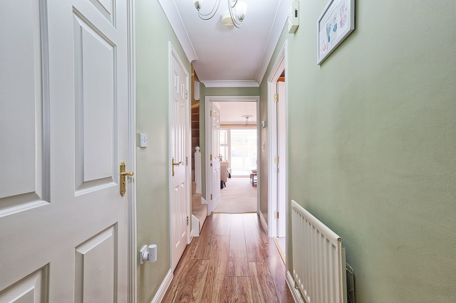 Town House for sale in Grays, Chichester Close, Chafford Hundred, Grays, RM16, 1191 m²