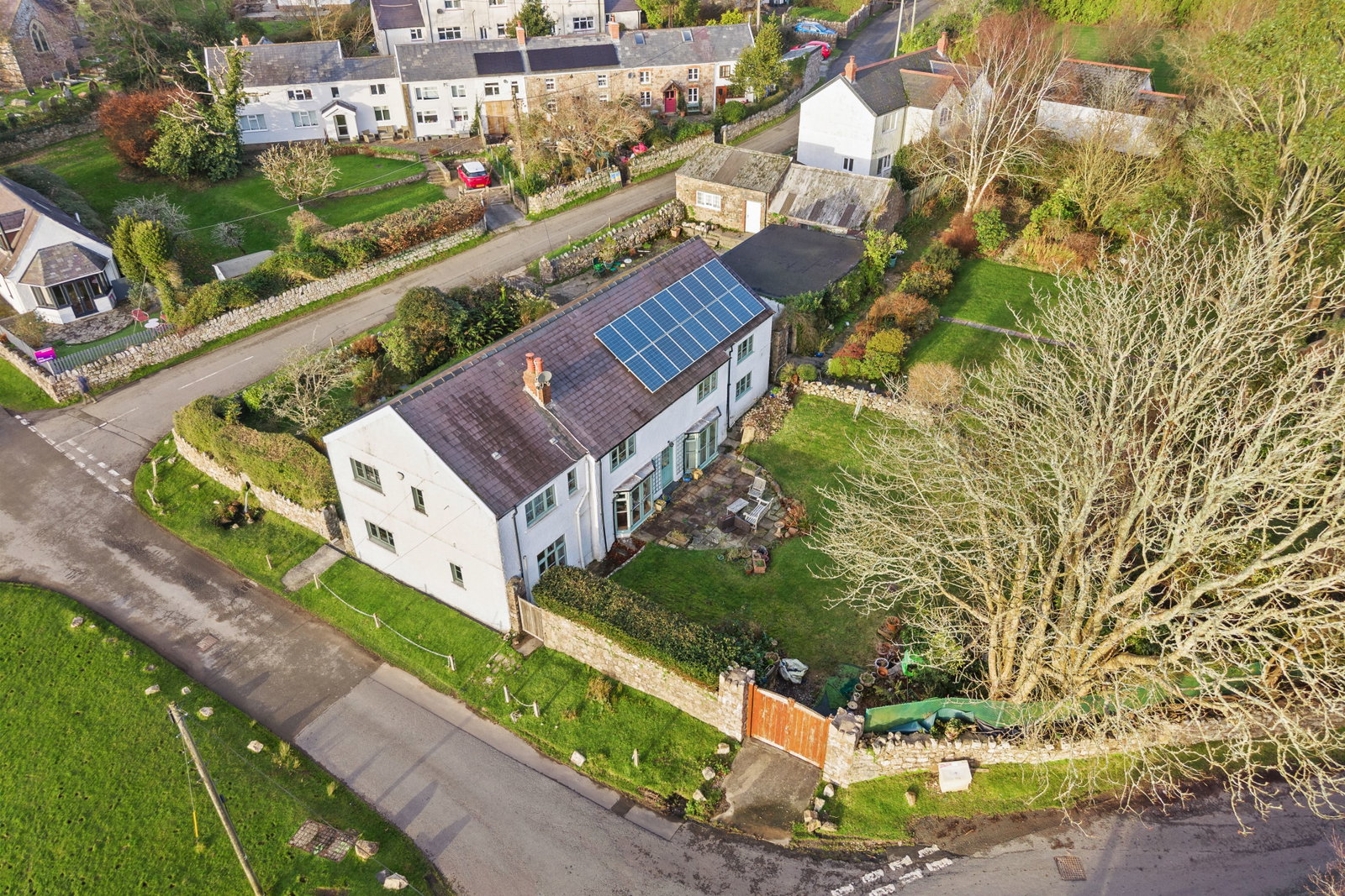 Detached House in Swansea