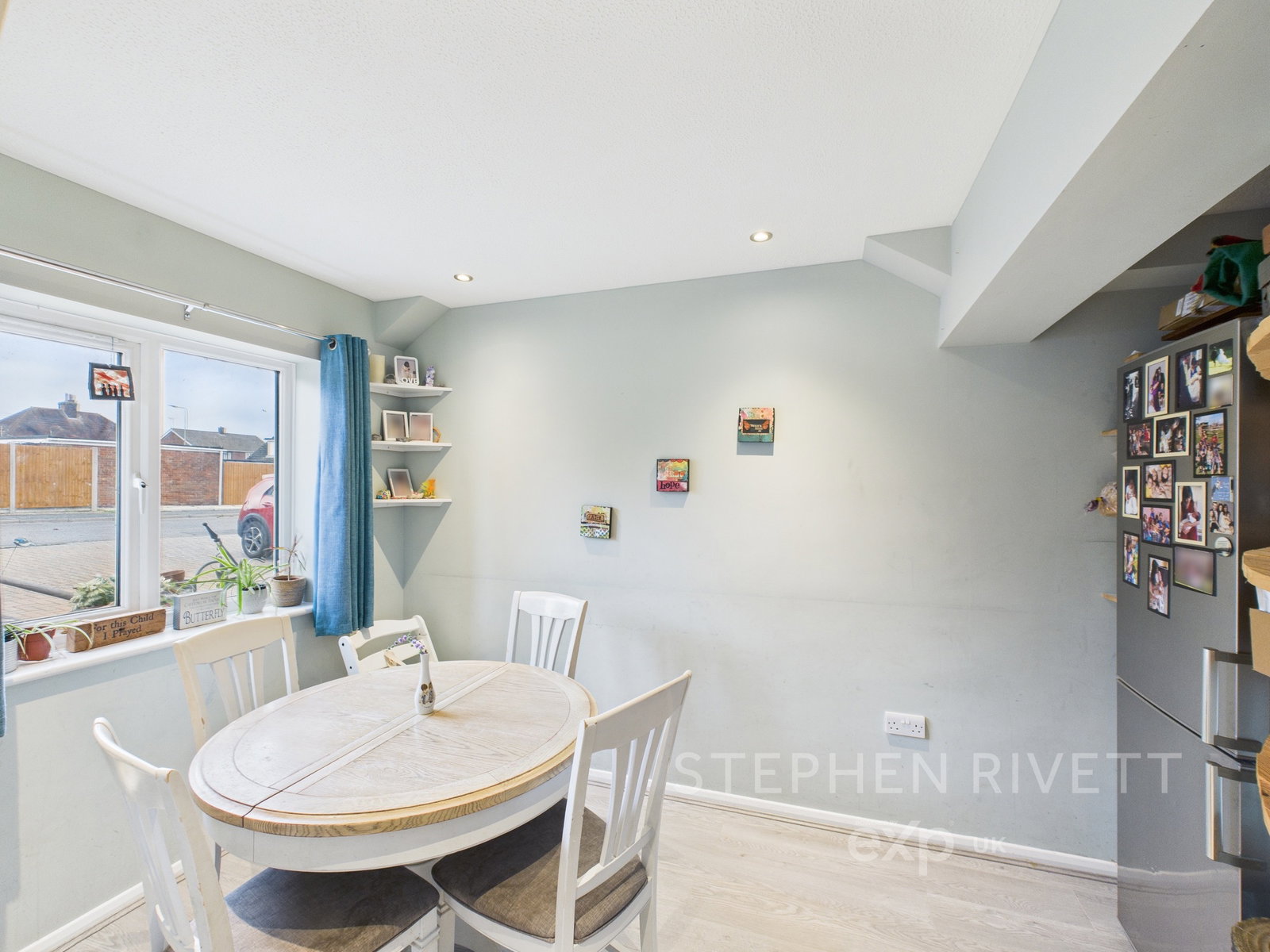Semi Detached House for sale in Stowmarket, Winchester Close, Stowmarket, 1173 m²