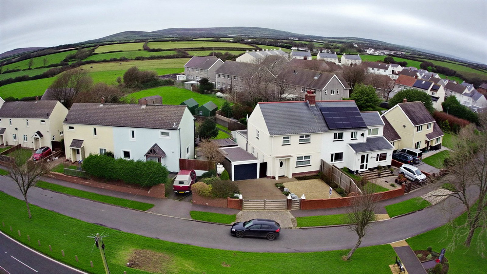 Semi Detached House in Swansea