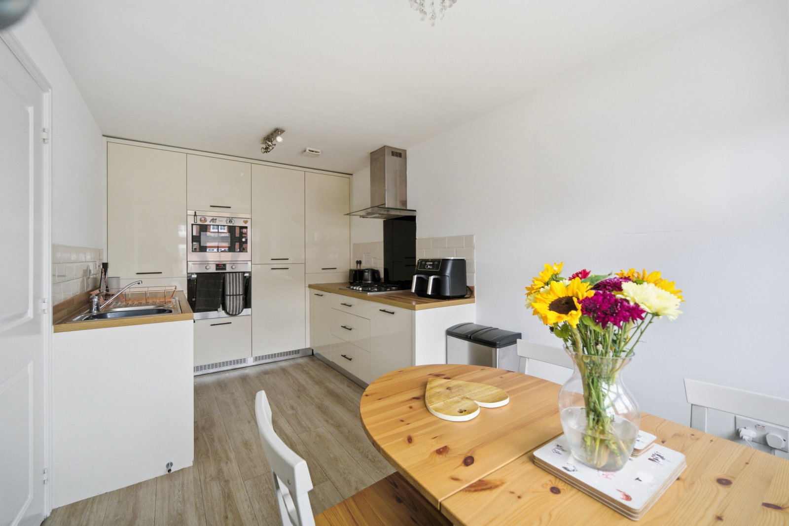 End Of Terrace House in Hengoed