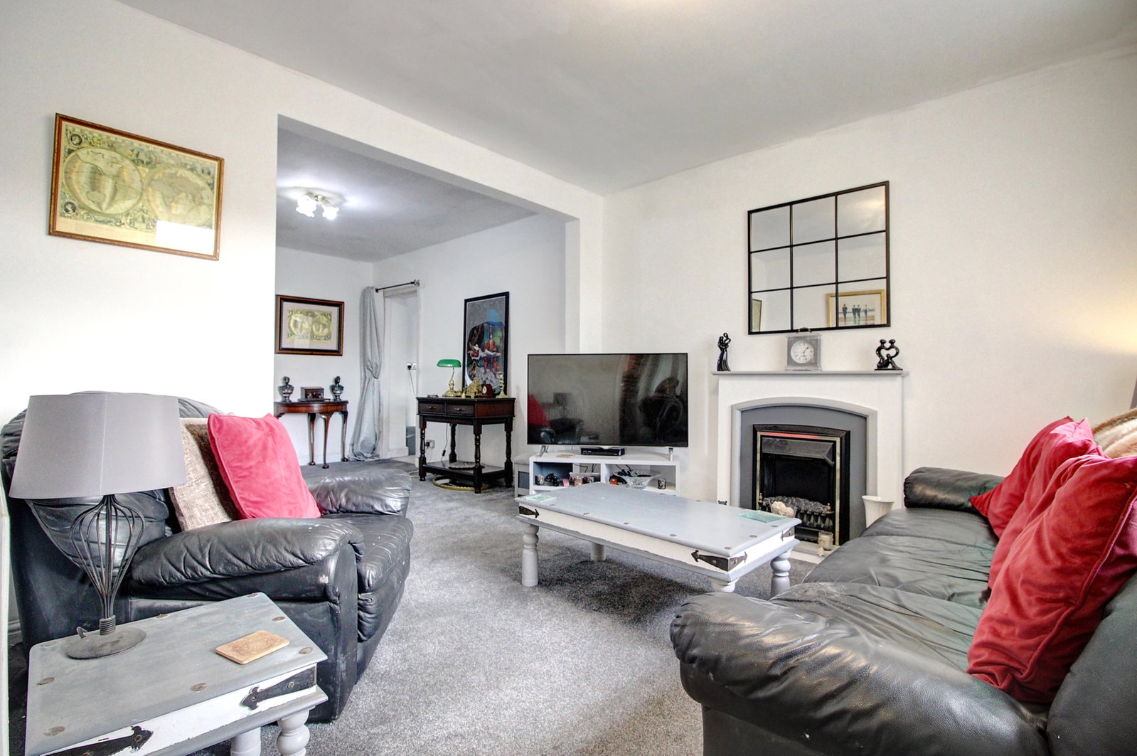 Semi Detached House in Deeside