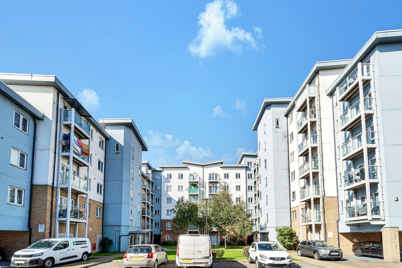 Flat in Slough
