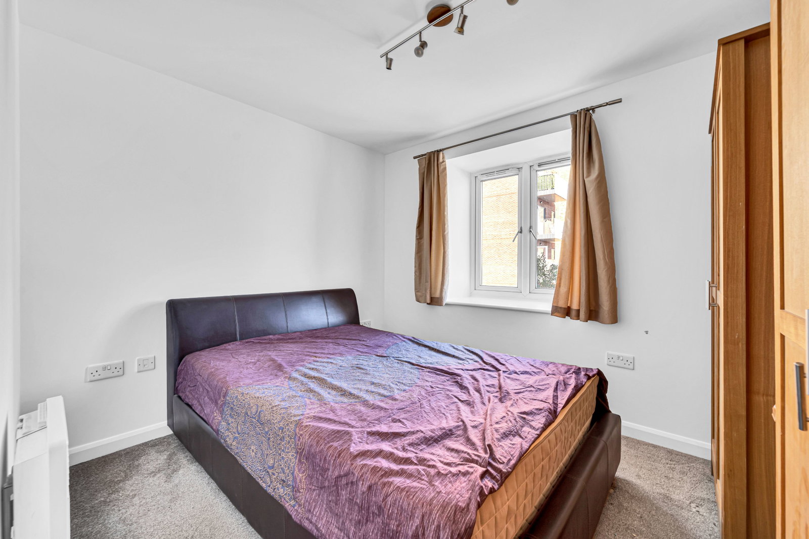 Flat in Slough
