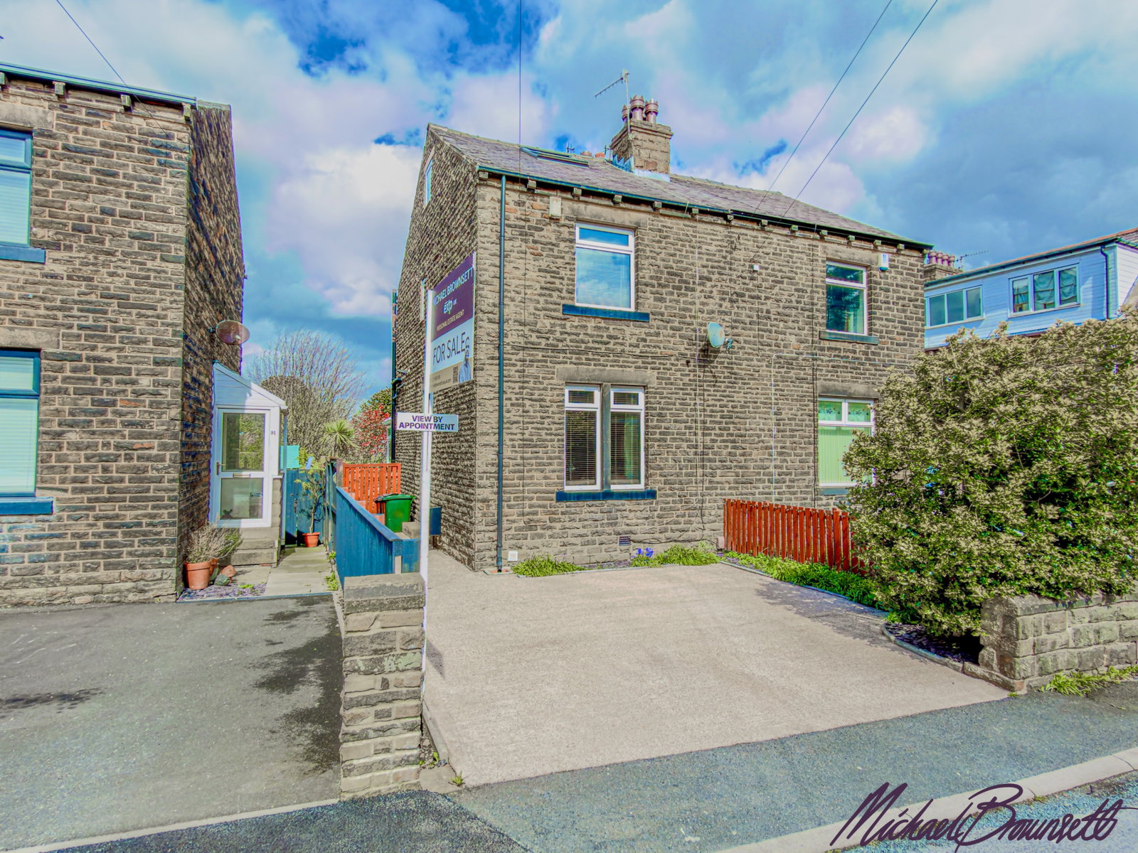 Semi Detached House in Bradford
