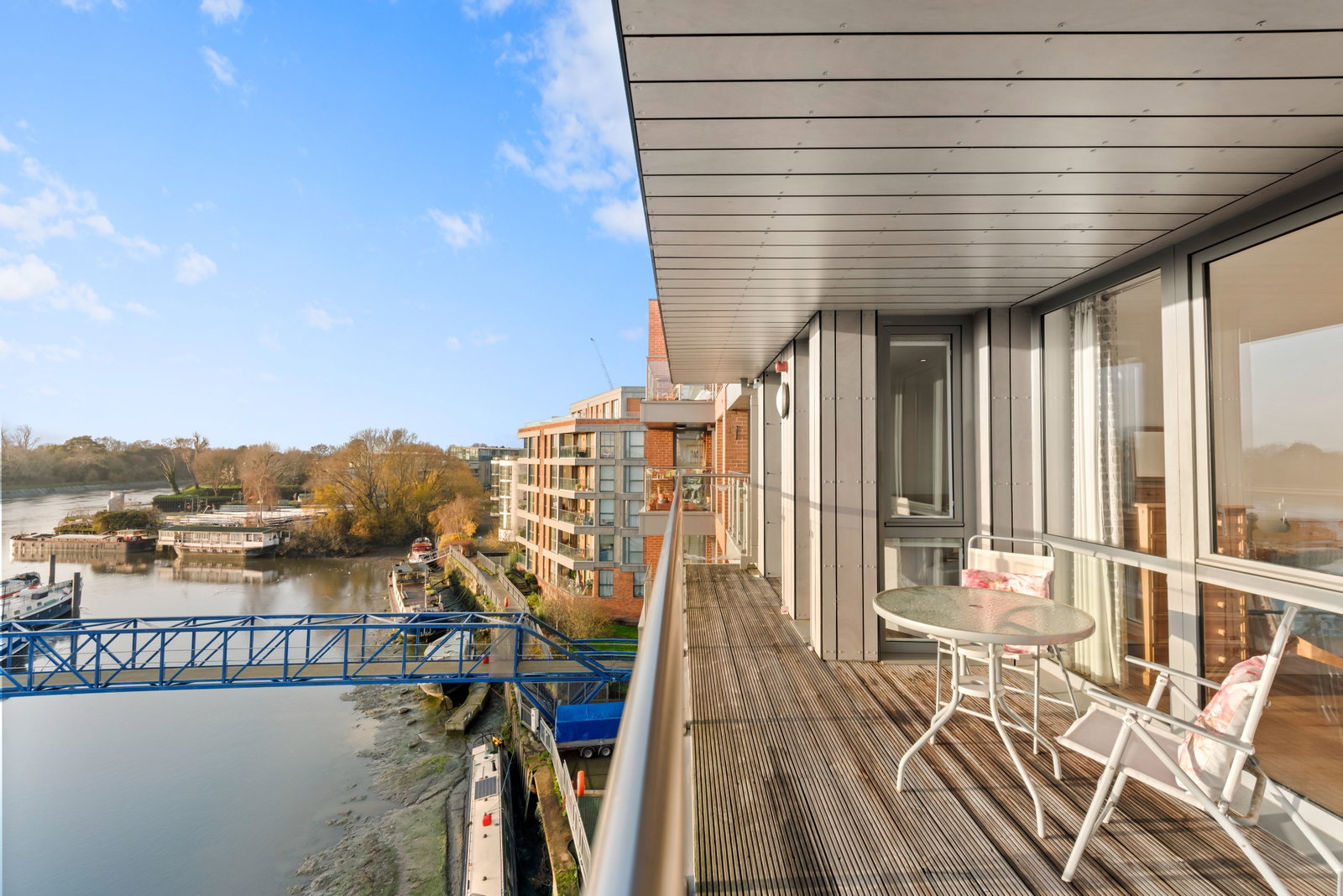 Flat in Brentford