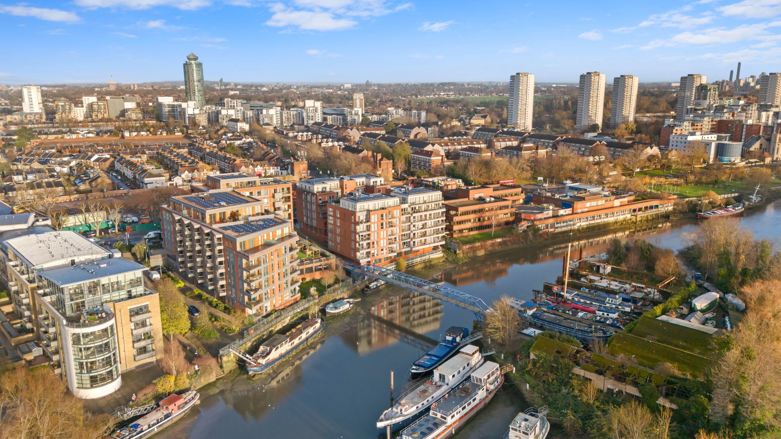 Flat in Brentford