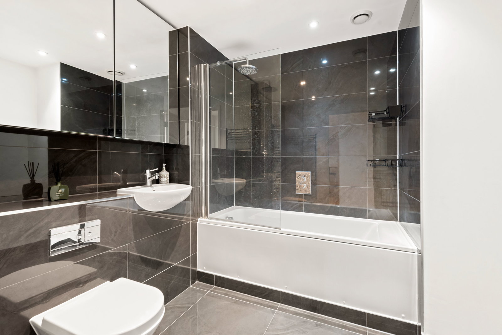 Flat in Brentford