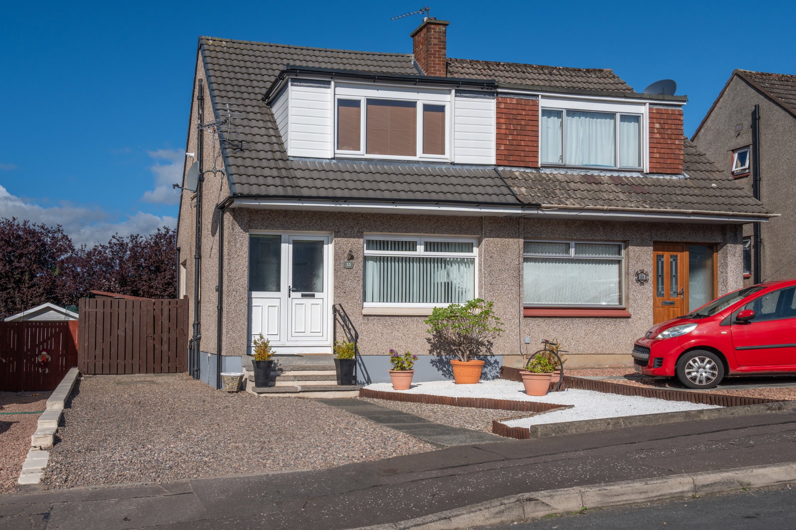 Semi Detached House in Kirkcaldy