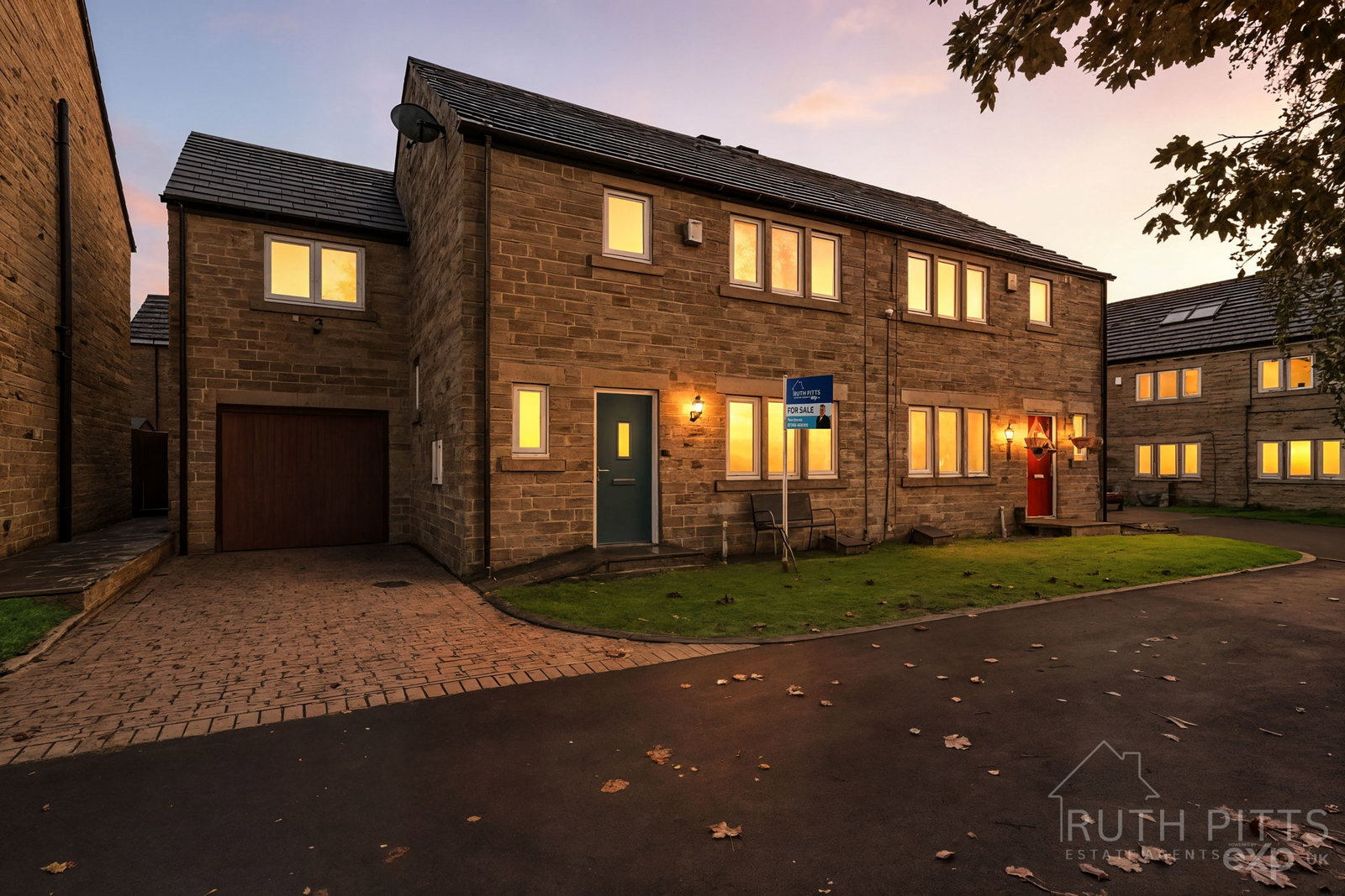 Semi Detached House in Wakefield