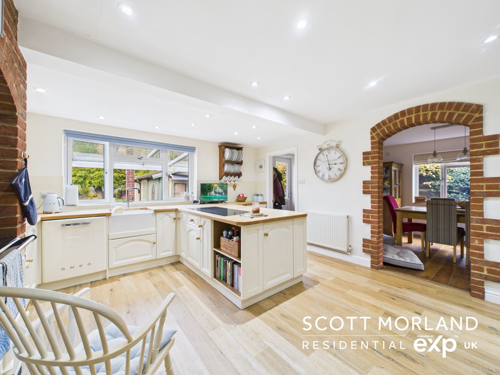 Detached House in Basingstoke