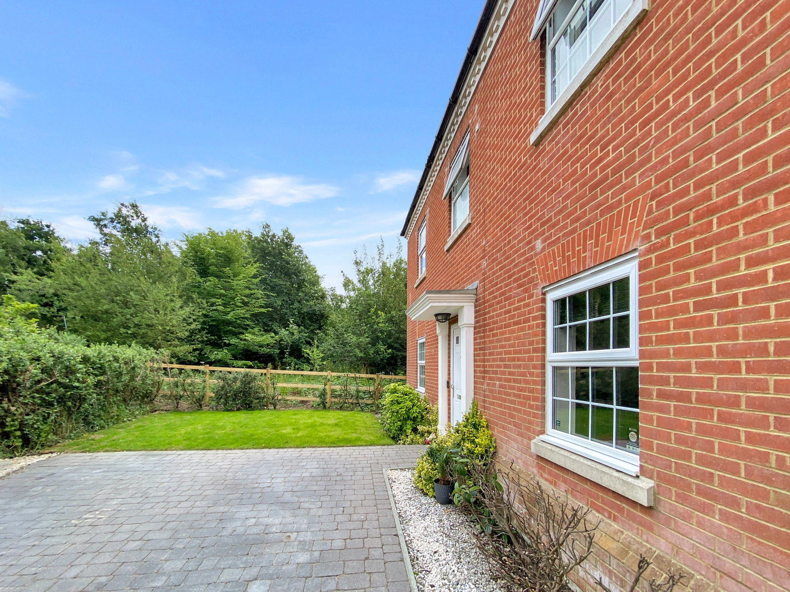 Detached House in Ashford