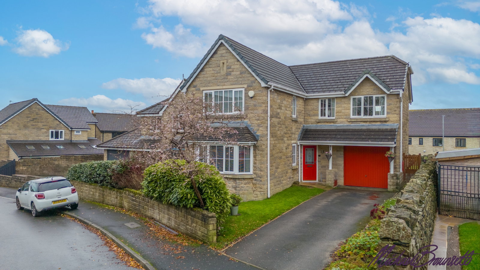 Detached House in Bradford