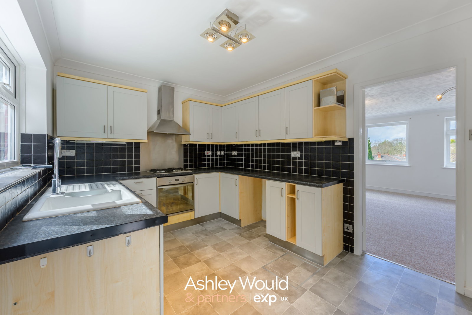 End Of Terrace House in Kidderminster