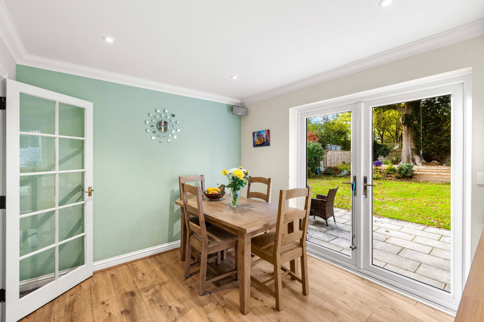 Detached House in Lingfield