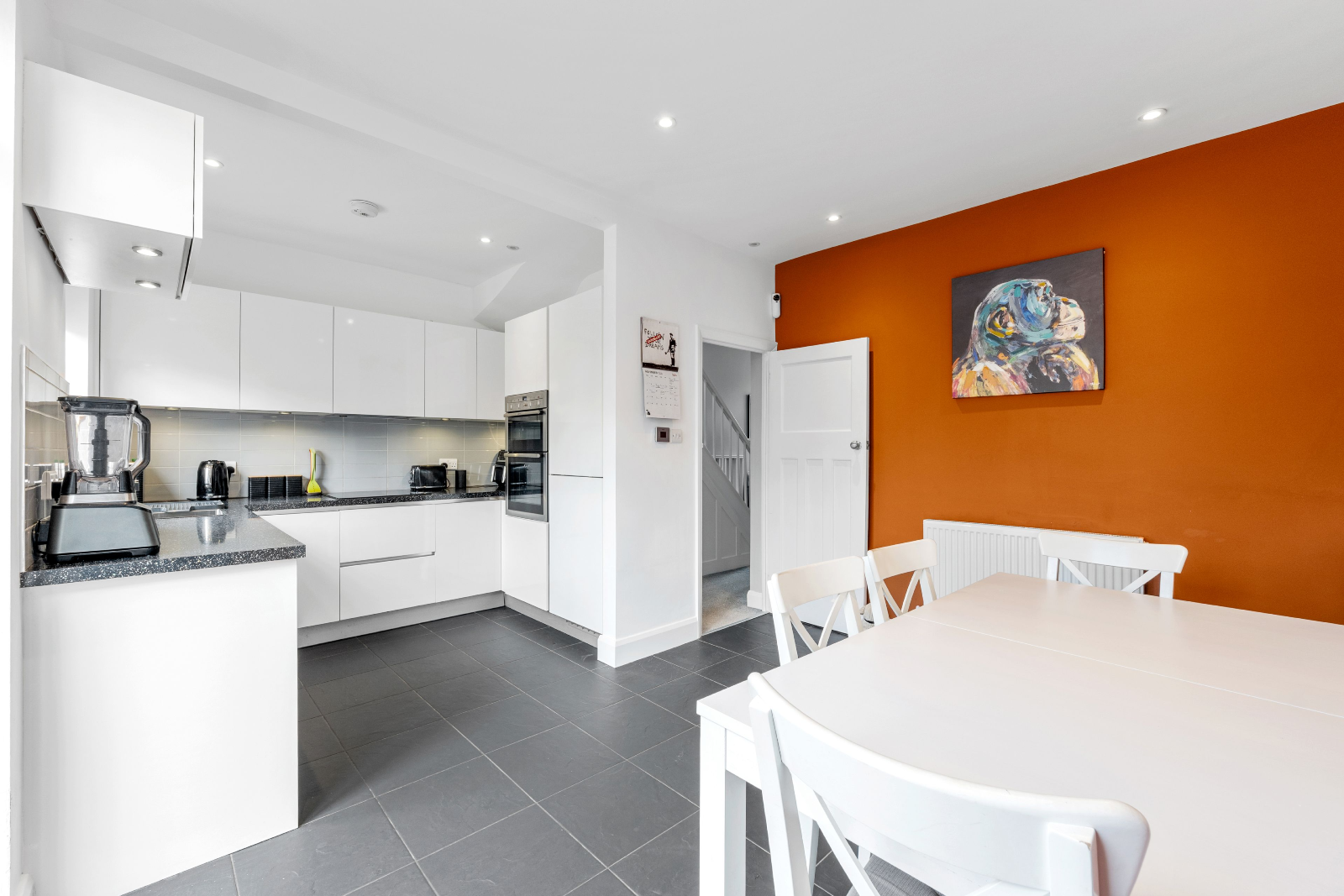 End Of Terrace House for sale in Worcester Park, Stoneleigh Avenue, Worcester Park, Surrey, KT4 8XZ, 1143 m²