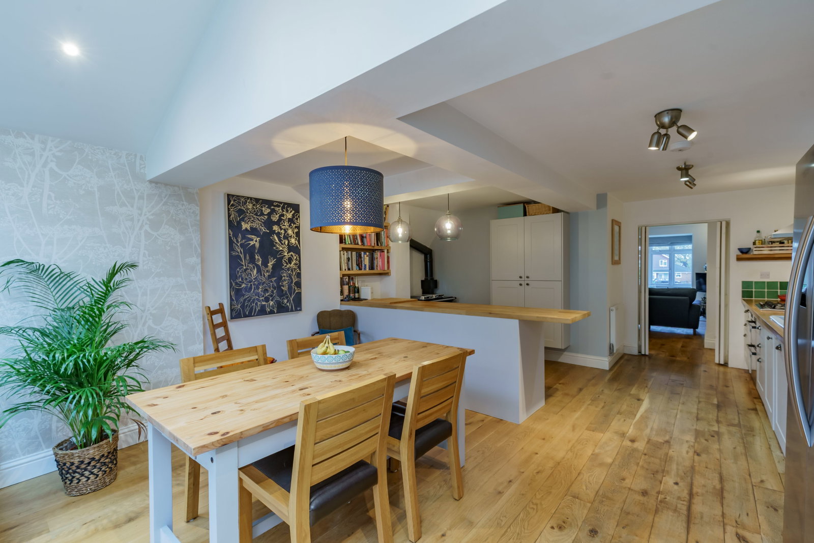 Semi Detached House in Oxted
