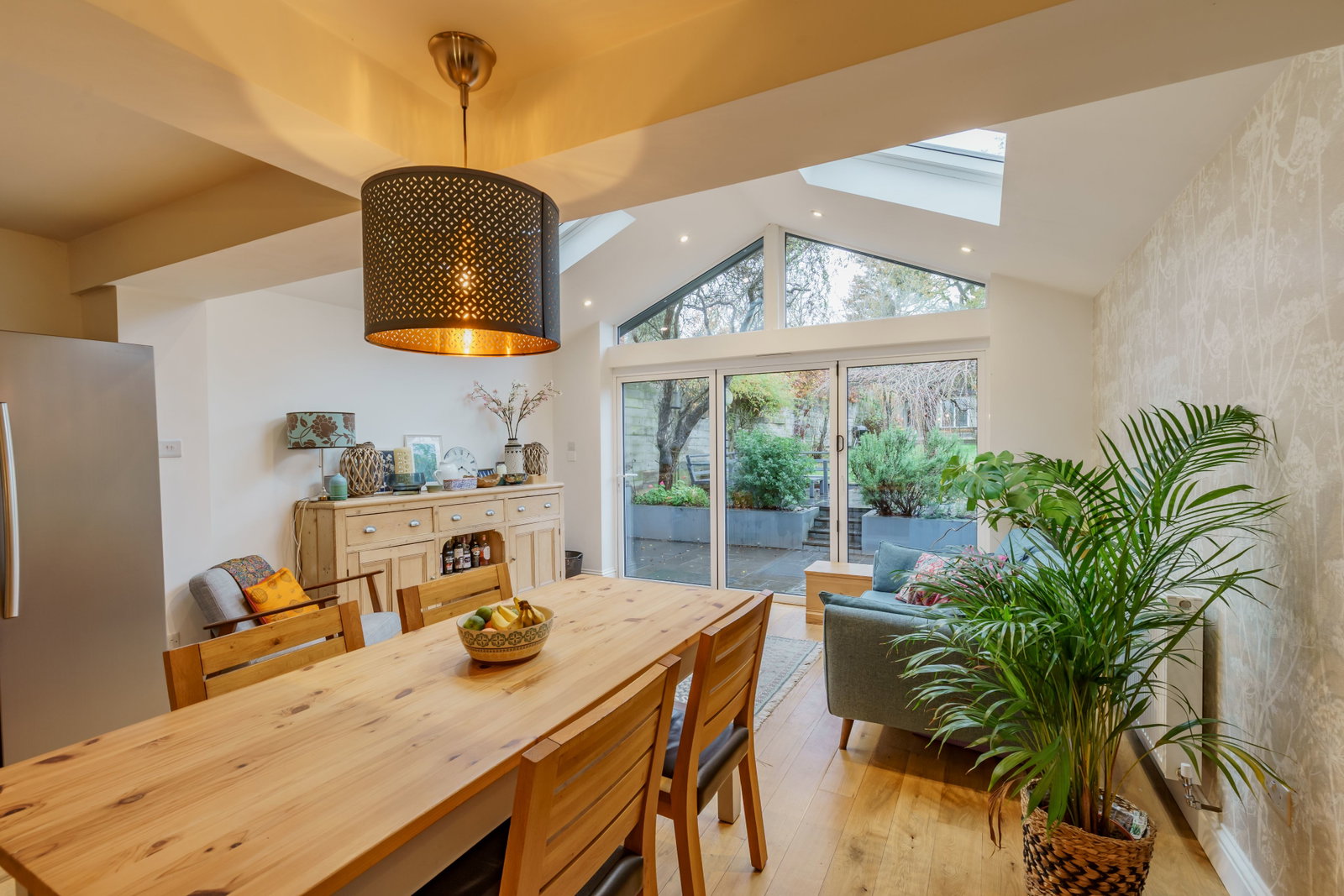 Semi Detached House in Oxted