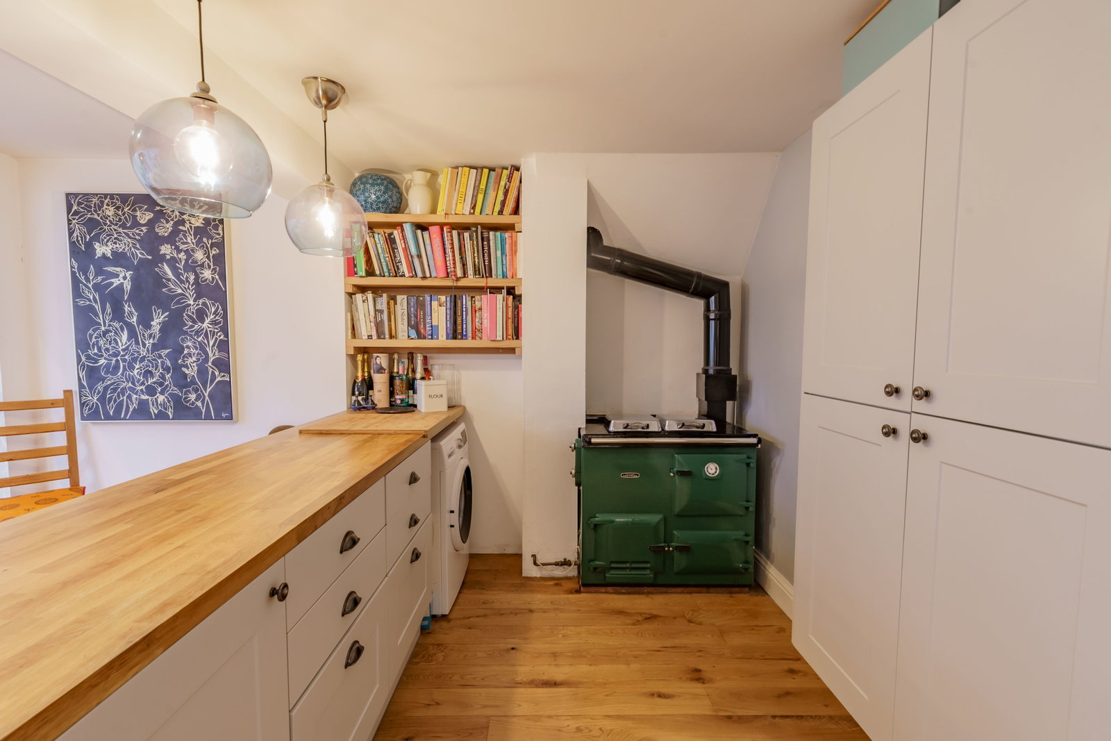 Semi Detached House in Oxted