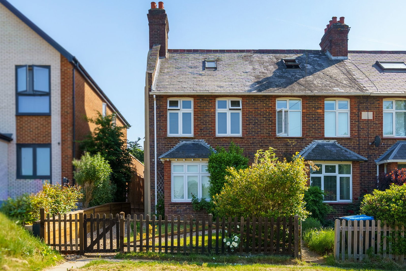 Semi Detached House in Oxted