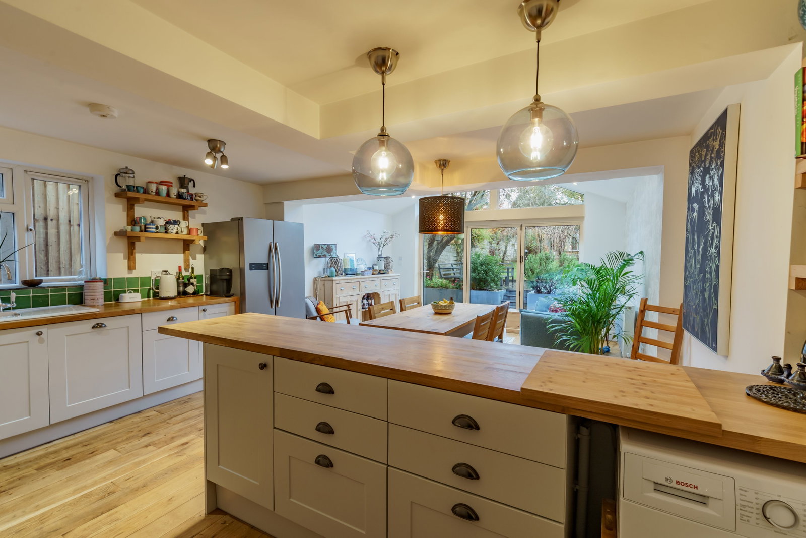 Semi Detached House in Oxted