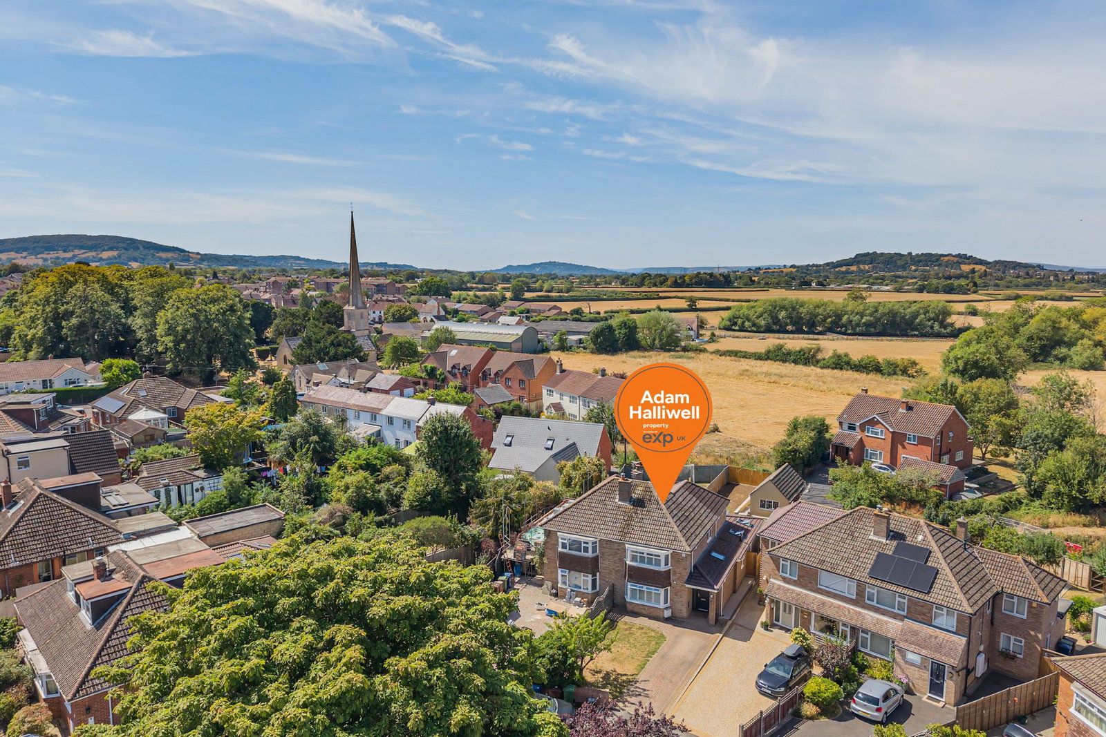 Semi Detached House in Cheltenham 2