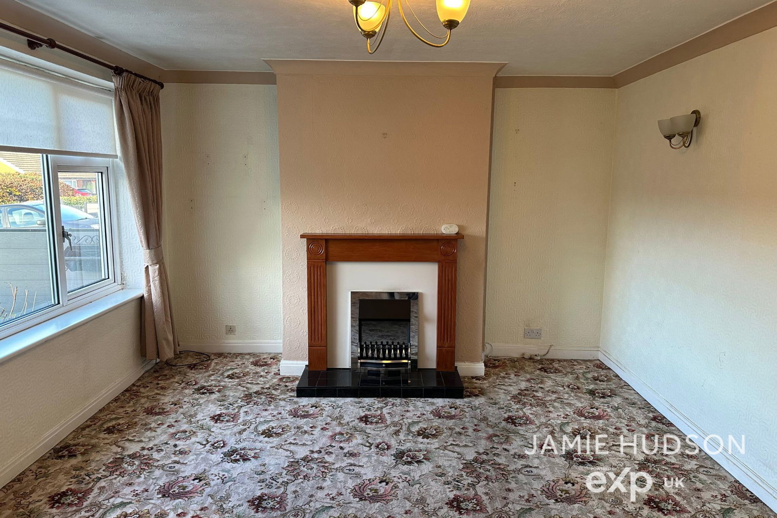 Semi Detached Bungalow in Burnley