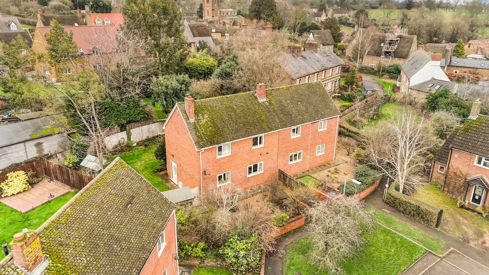 Semi Detached House in Newnham