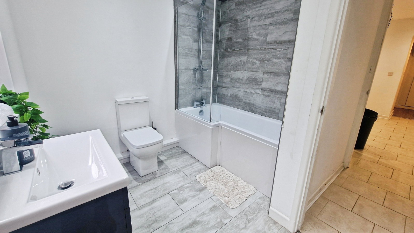 Semi Detached House in Ogmore Vale