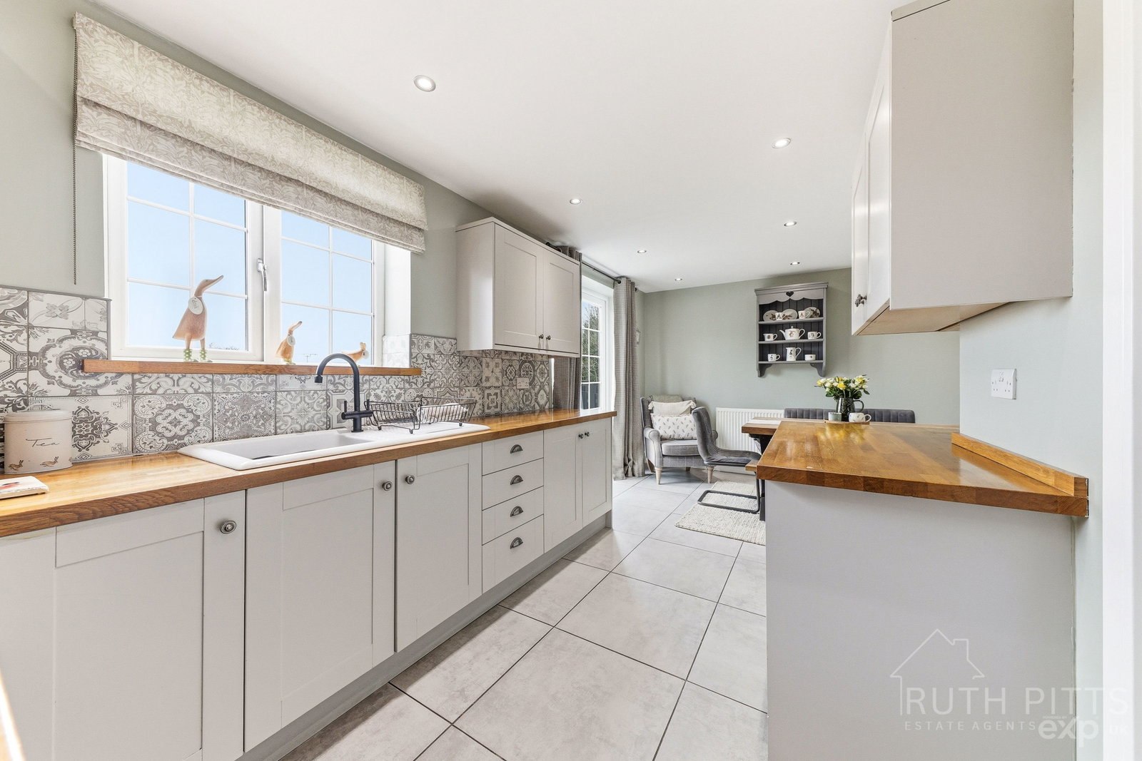 Semi Detached House in Pontefract