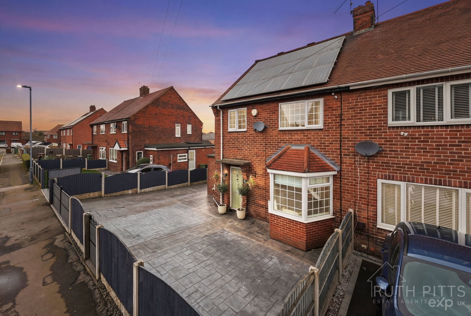 Semi Detached House in Pontefract