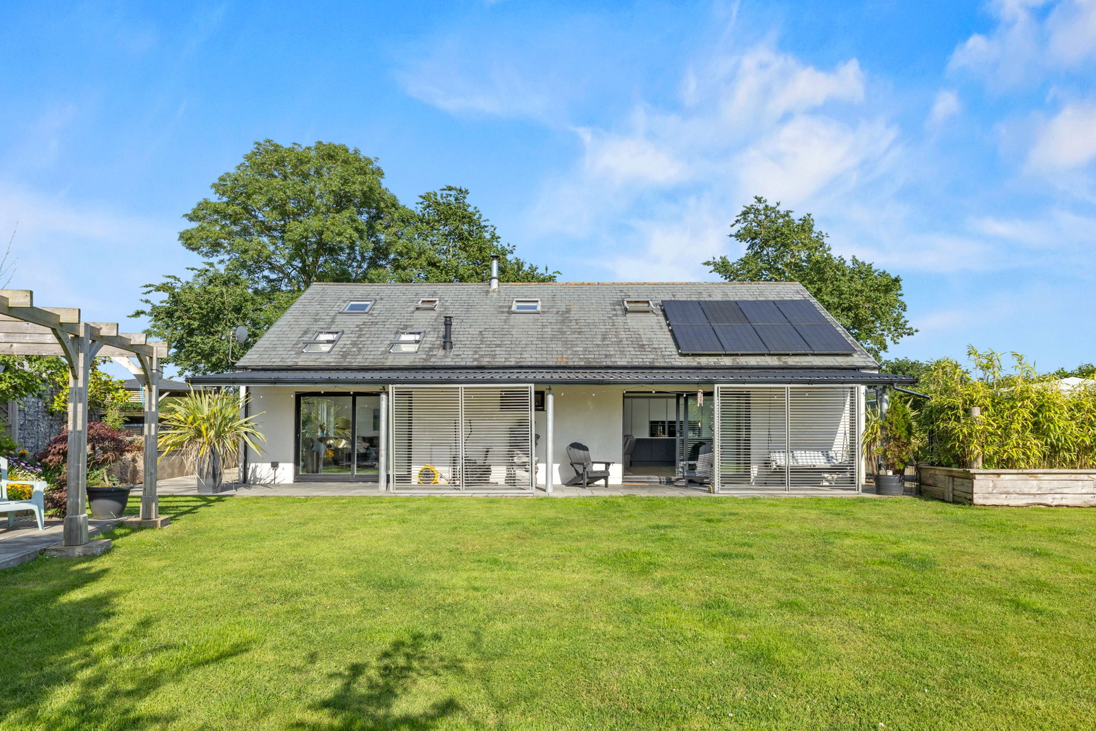 Detached House in Swansea