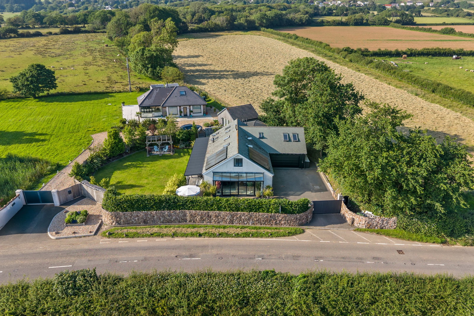 Detached House in Swansea