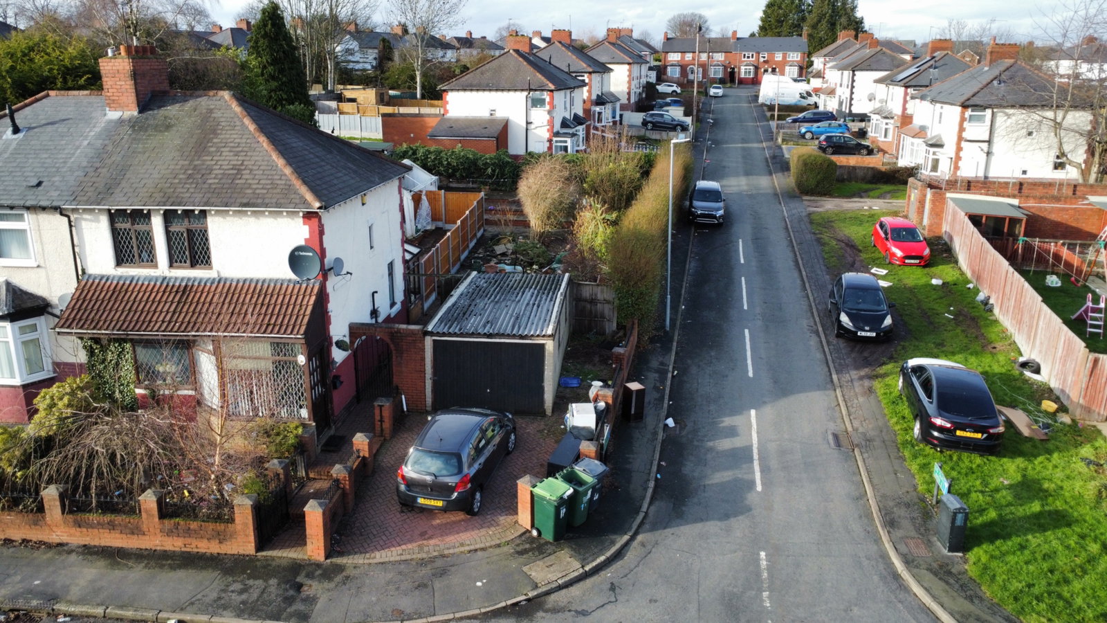 Land in Oldbury